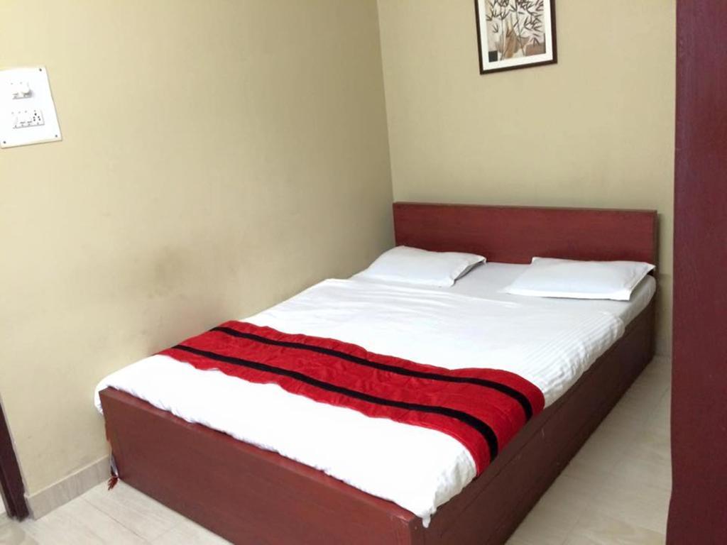 Breeze Hotel Сіліґурі Номер фото