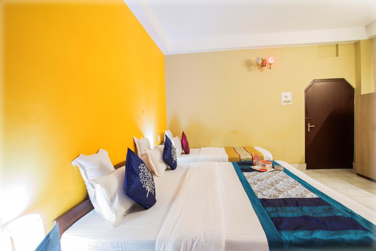 Breeze Hotel Сіліґурі Екстер'єр фото