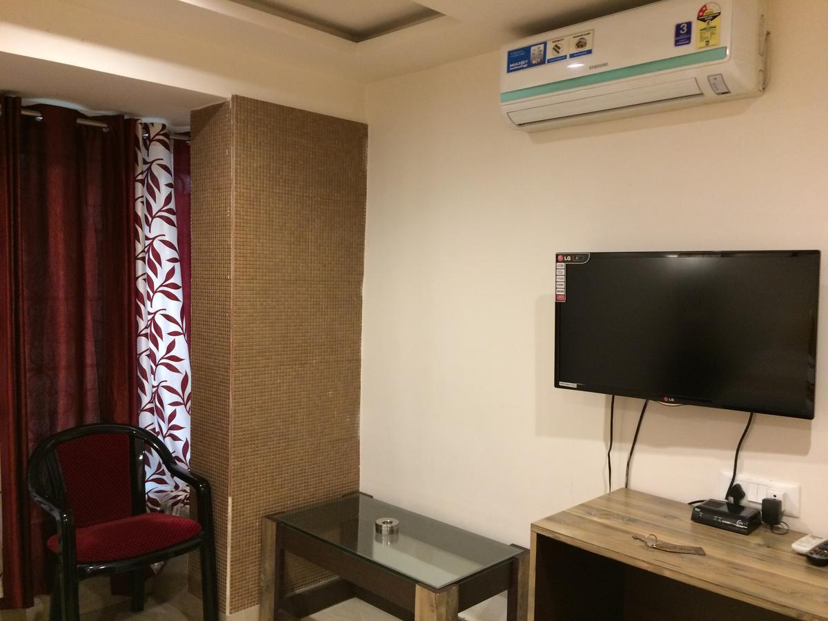Breeze Hotel Сіліґурі Екстер'єр фото